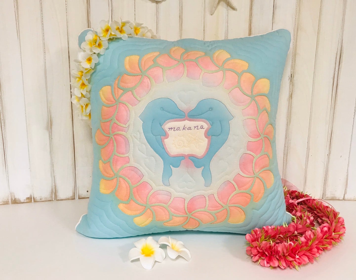 ハワイアンキルト  イルカのタペストリー NO.5～イルカのタペストリー～ハワイアンキルト | HOKULE'A