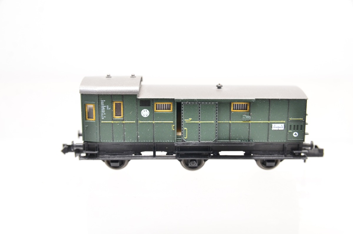 N】FLEISCHMANN 8095 バゲージワゴン プロイセン王国 | bienenwagen ビーネンバーゲン ヨーロッパ型鉄道模型