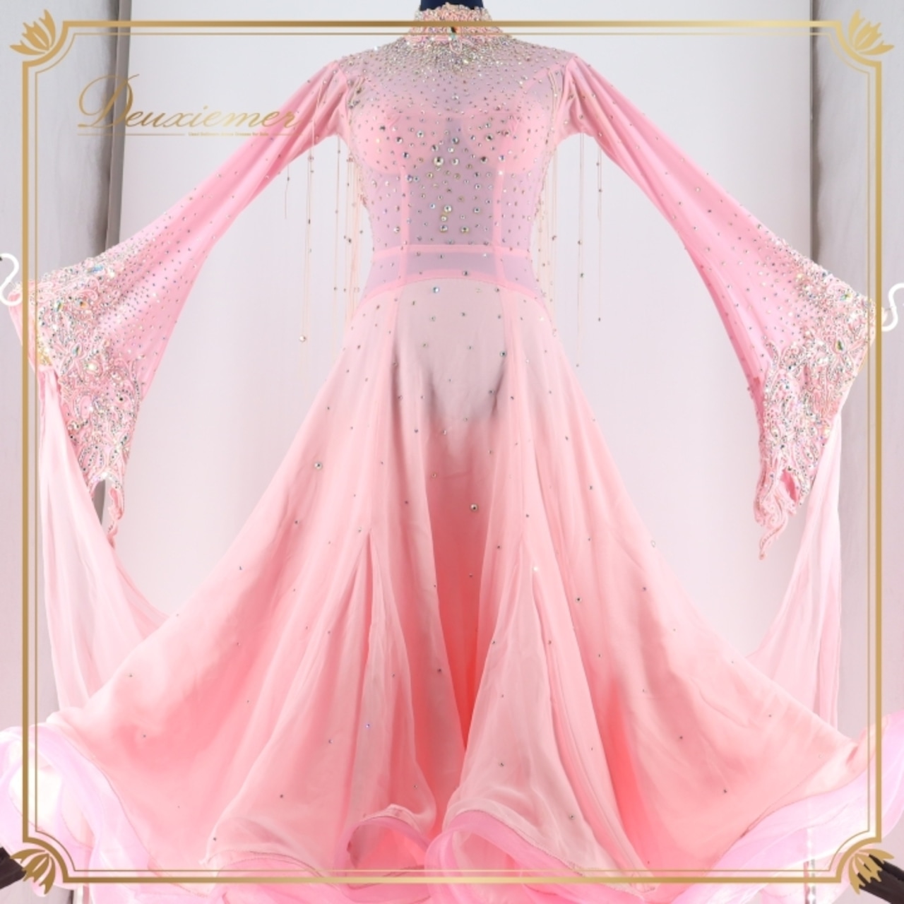 社交ダンス 衣装 スタンダード ドレス スタンダードドレス ワンピース フロート デモ 競技 ダンス パーティ 発表会 明るい HIROKO YAMAGUCHI ヒロコヤマグチ ピンク系 ステージ衣装 おしゃれ 装飾 豪華 レディース フリル エレガント シンプル パフォーマンス フェミニン レディース衣装