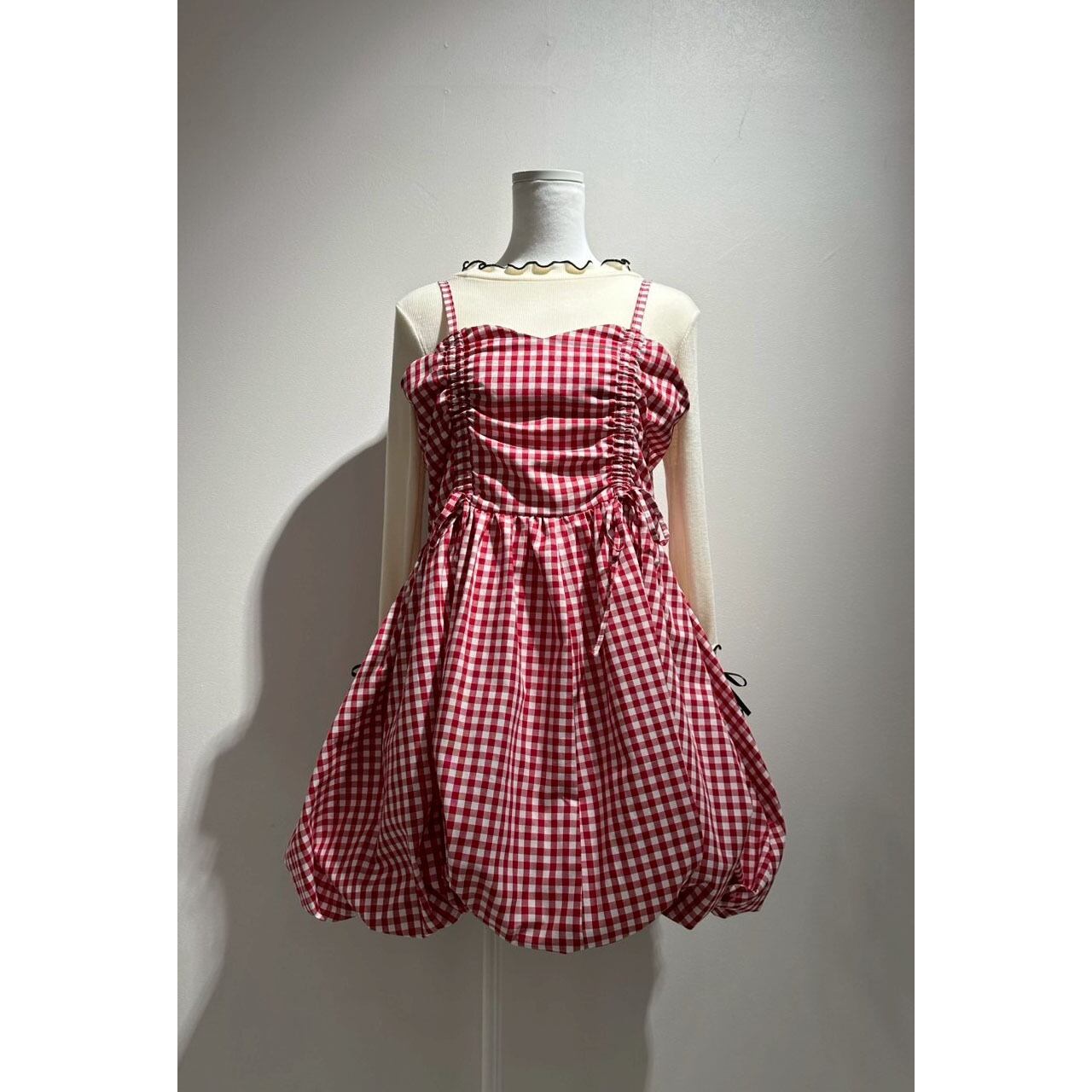 Shirring Tuck Balloon Mini Onepiece | LITZY 公式オンラインストア