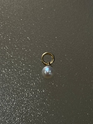 (14kgf)tiny freshwater pearl charm