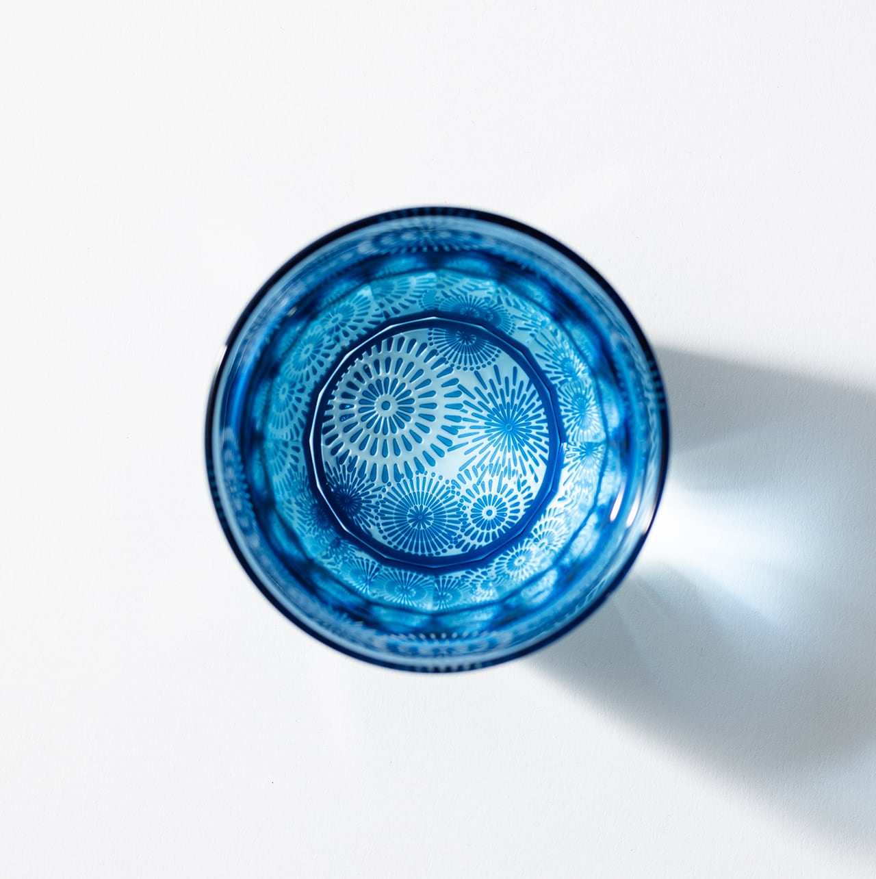 花火（インディゴ×ライトブルー）大サイズ | 椎名切子（GLASS-LAB