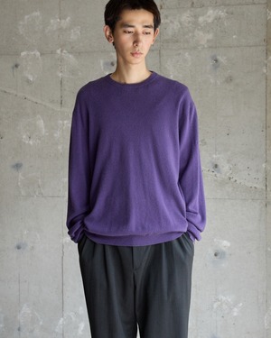 100% cashmere crew neck knitted sweater / From EUROPE