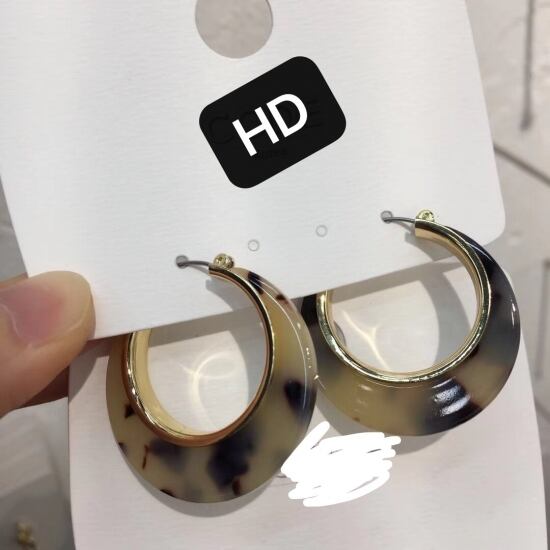 レオパードリングピアス