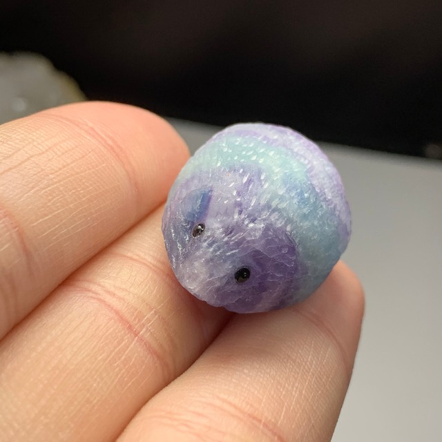 フローライトハリネズミの隠れ家・モロッコ産ジオード