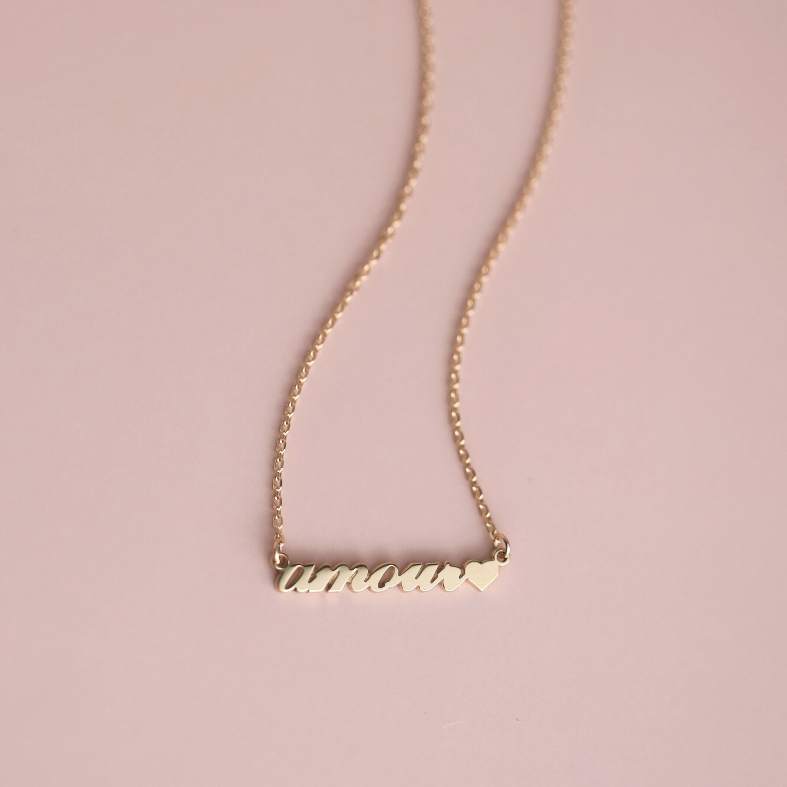 フ*り様 k18 刻印あり　ブレスレット　クリスタル　18k 刻印　ネックレス Trois cercles 】K18 名入れ誕生日刻印 記念日のブレスレット