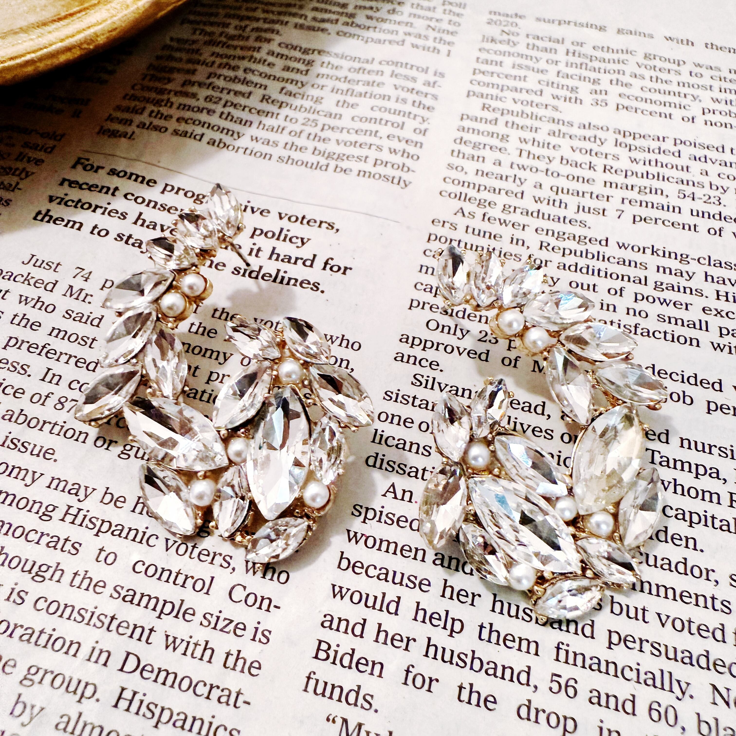 パールビジューピアス お呼ばれアクセサリー