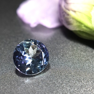 繊細に溶け合う蒼翠色 0.5ct UP 天然 非加熱 タンザナイト