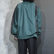 HILTON switching design nylon blouson