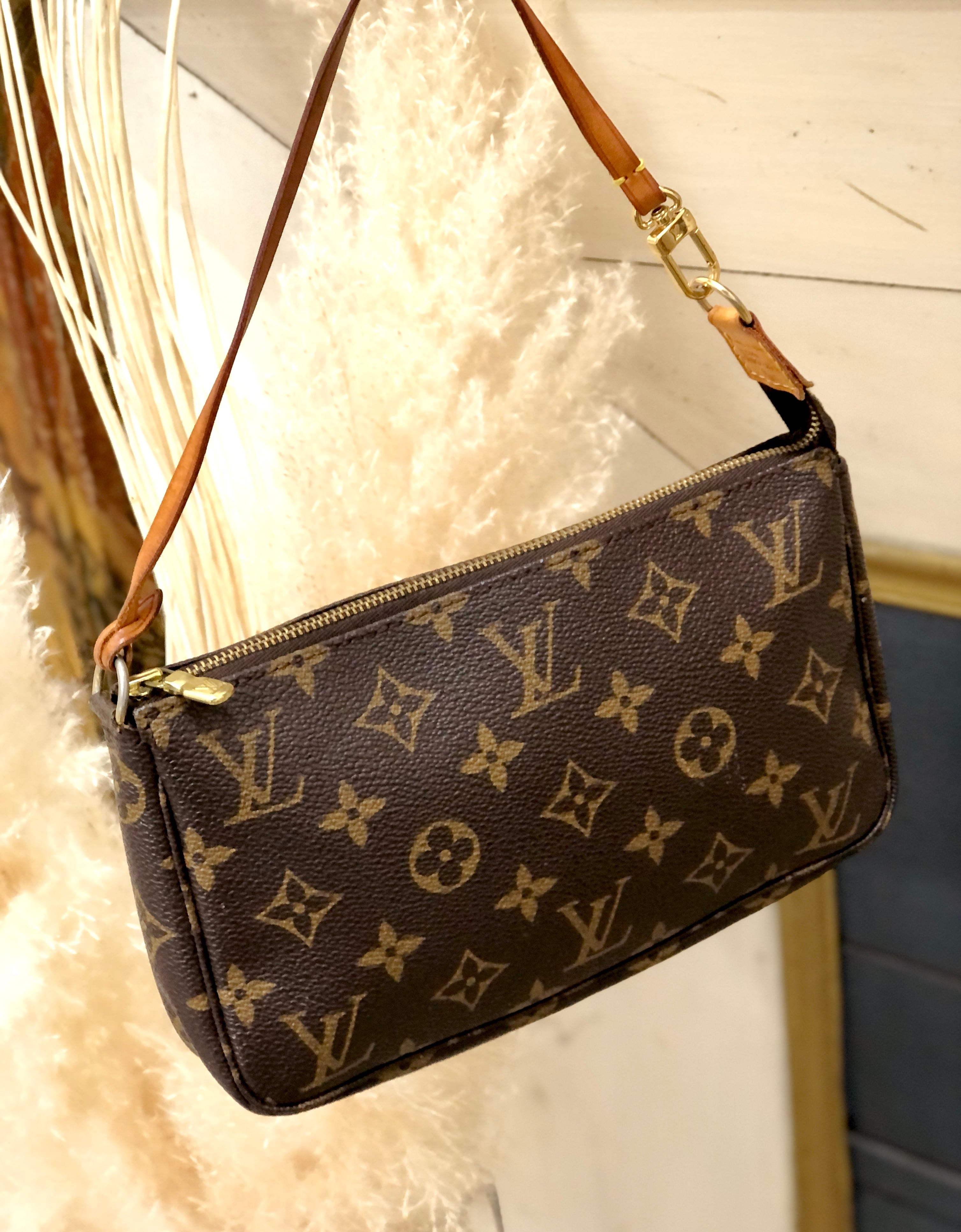 LOUIS VUITTON ビンテージ　ミニバッグポーチ