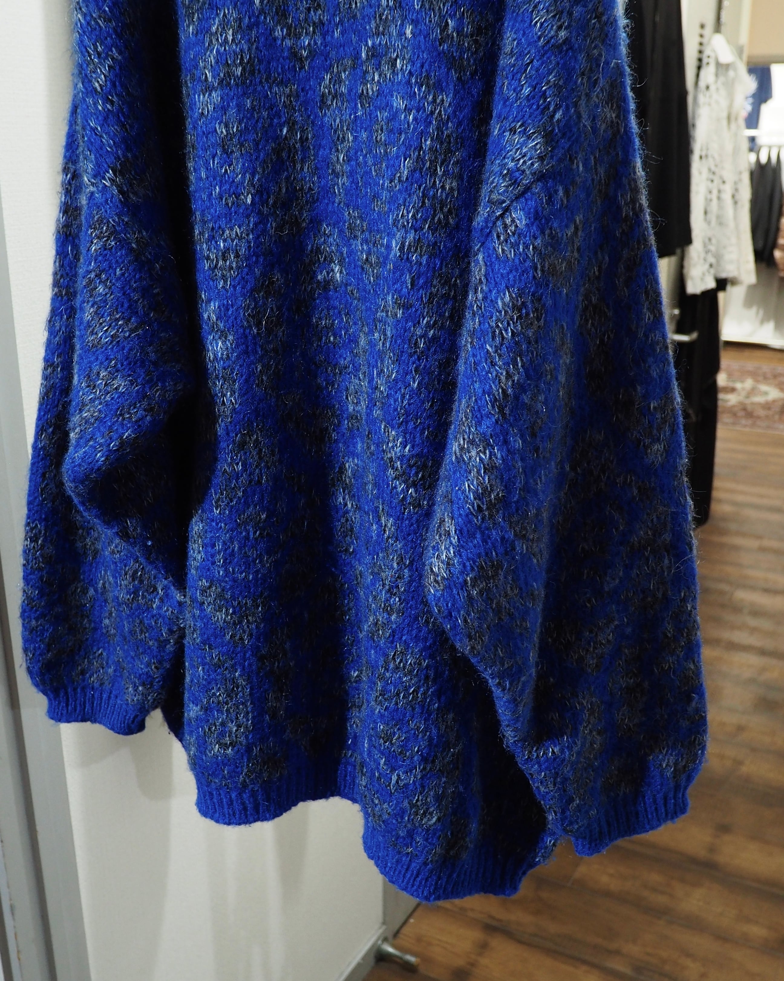 1980 - 90s ” Made in Italy - Benetton ” Beautiful Flower All Over Pattern Vintage Loose Knit