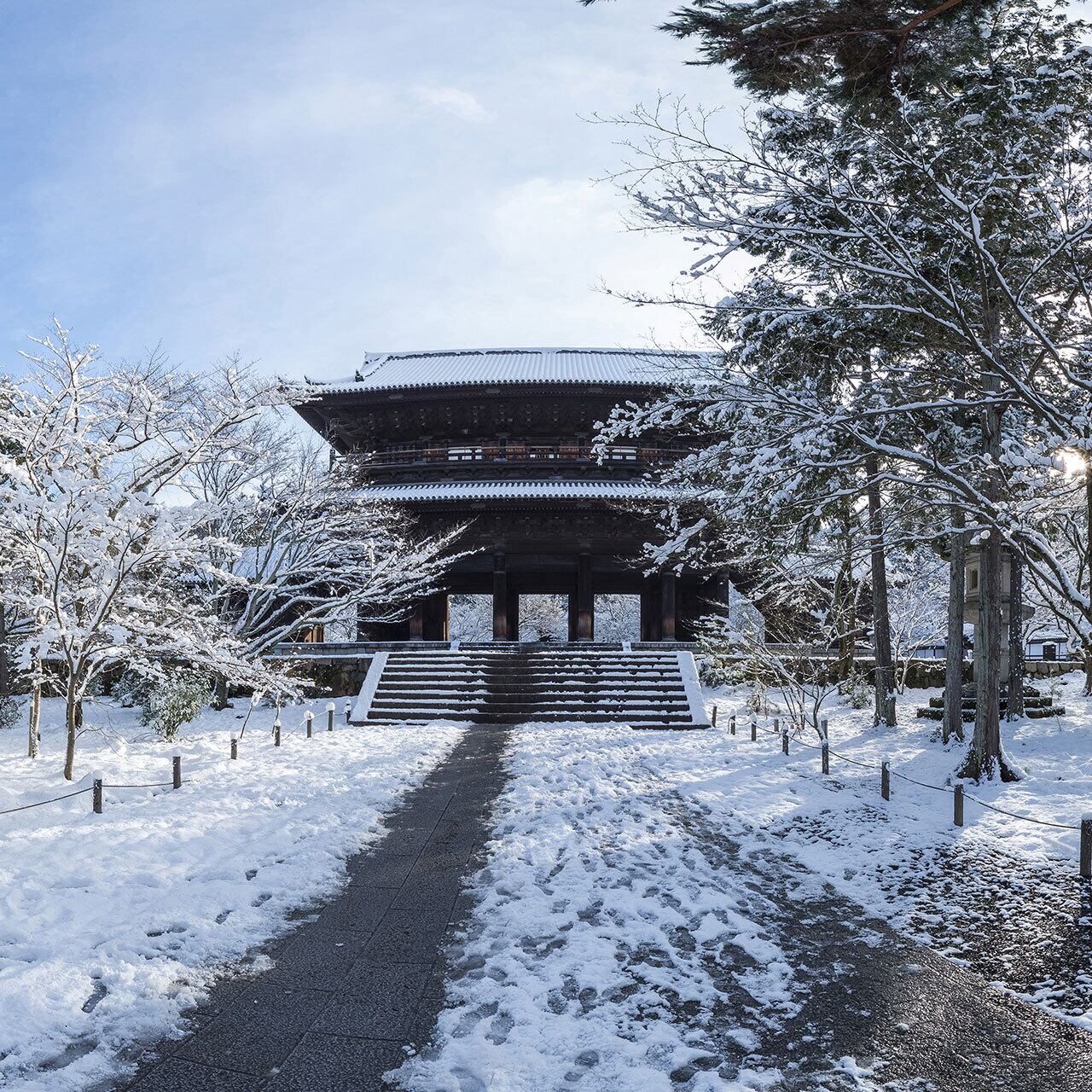 南禅寺の雪景色