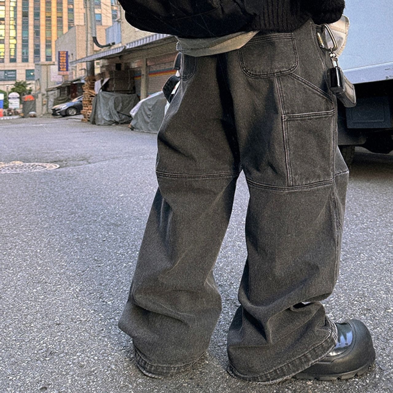 ダークグレーウォッシュワークデニム　1083