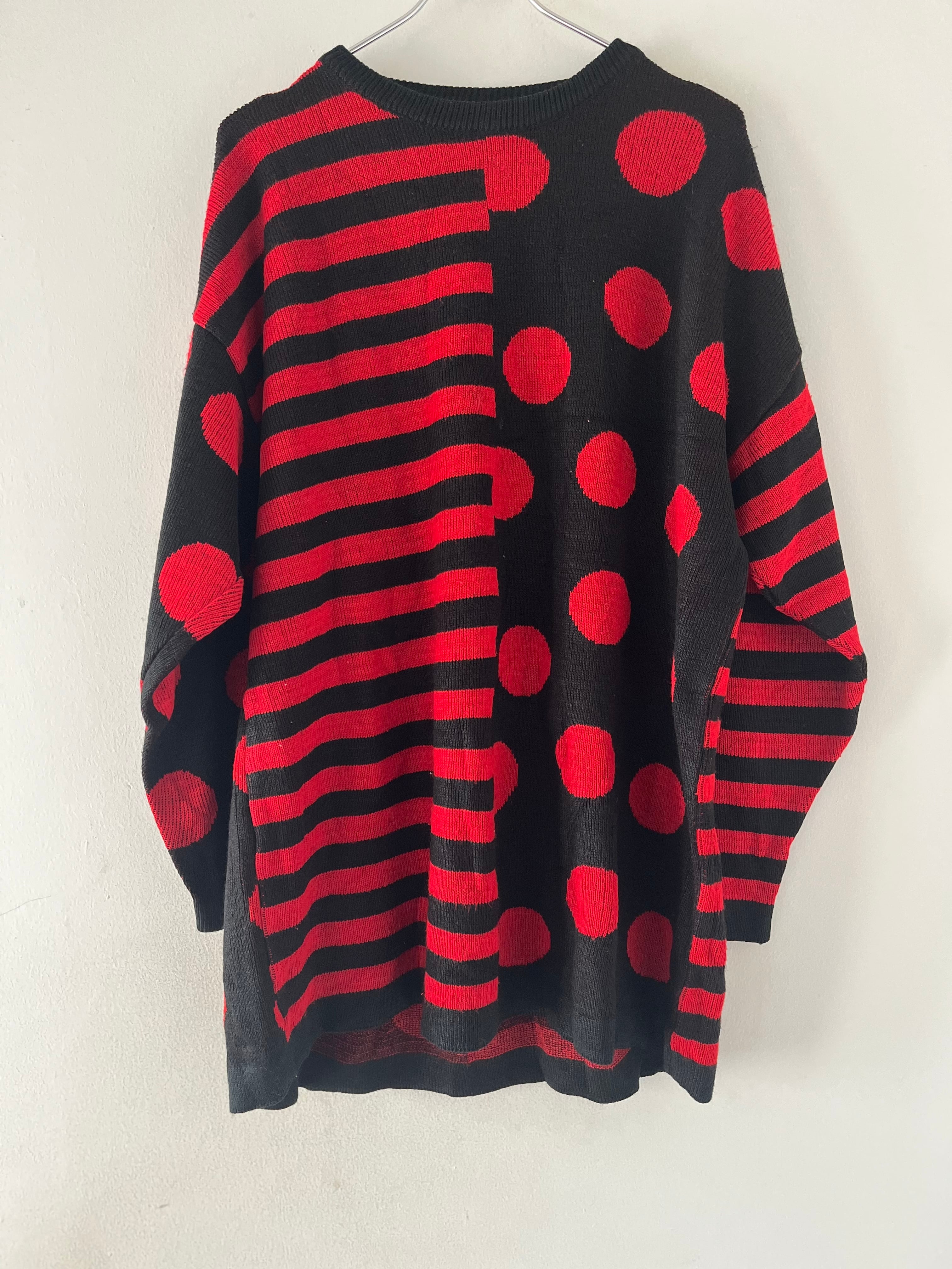 意思強そうなニット