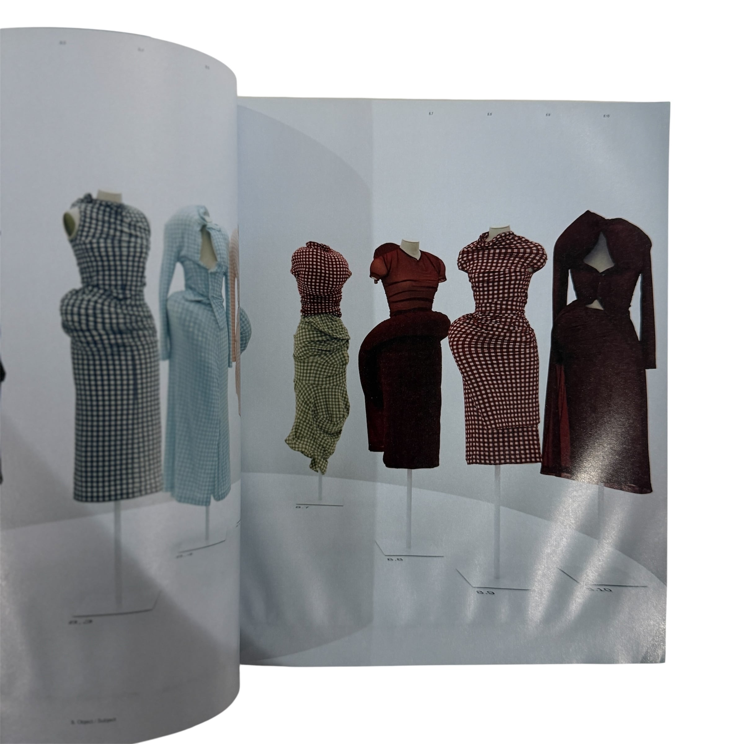 雑誌】+81(PLUS EIGHTY ONE) vol.76: Comme des Garcons issue | occur