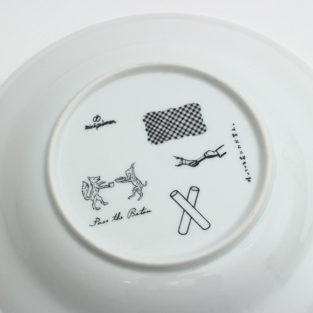 ミナペルホネン Remake table Plate 「咲いている花にただ笑ふ」 ミナペルホネン Remake table Plate 「咲いている花にただ笑ふ