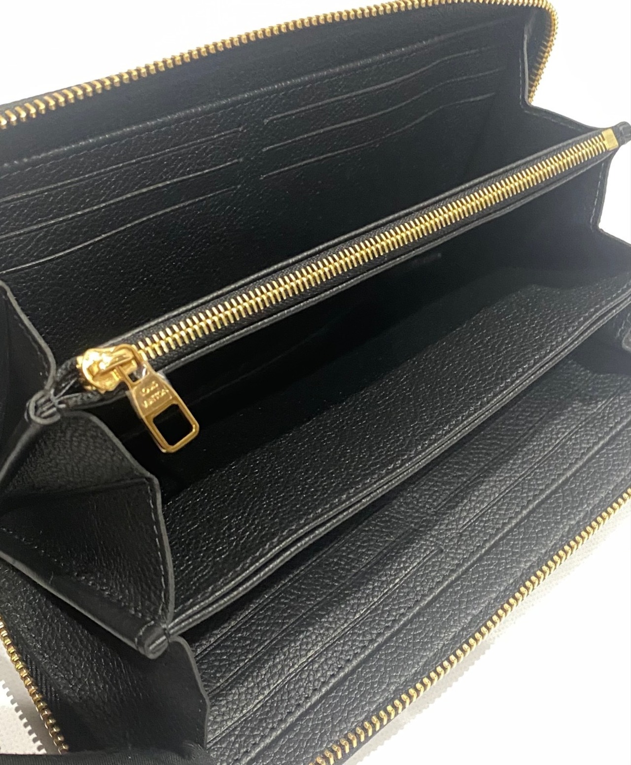 Louis Vuitton ルイヴィトン 長財布 レディース ジッピーウォレット M28794