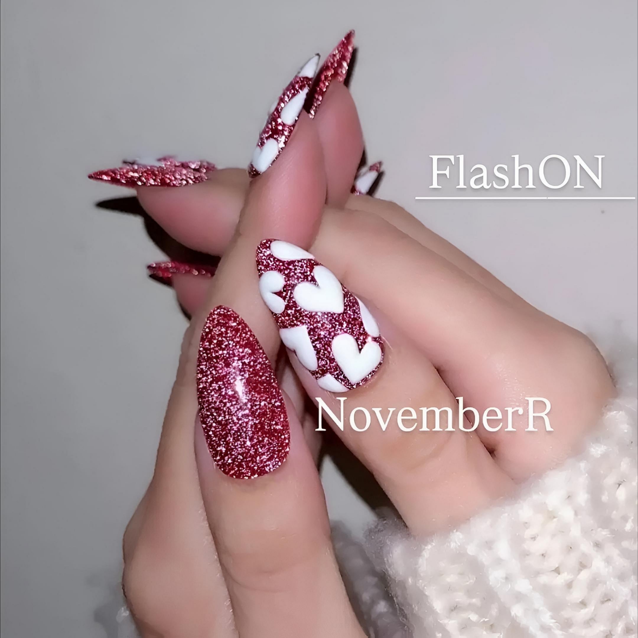 LA860☆フラッシュ×ぷっくりハートネイルチップ | NovemberR