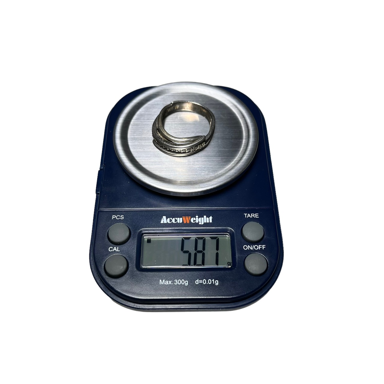 vintage silver ring set with rhinestone