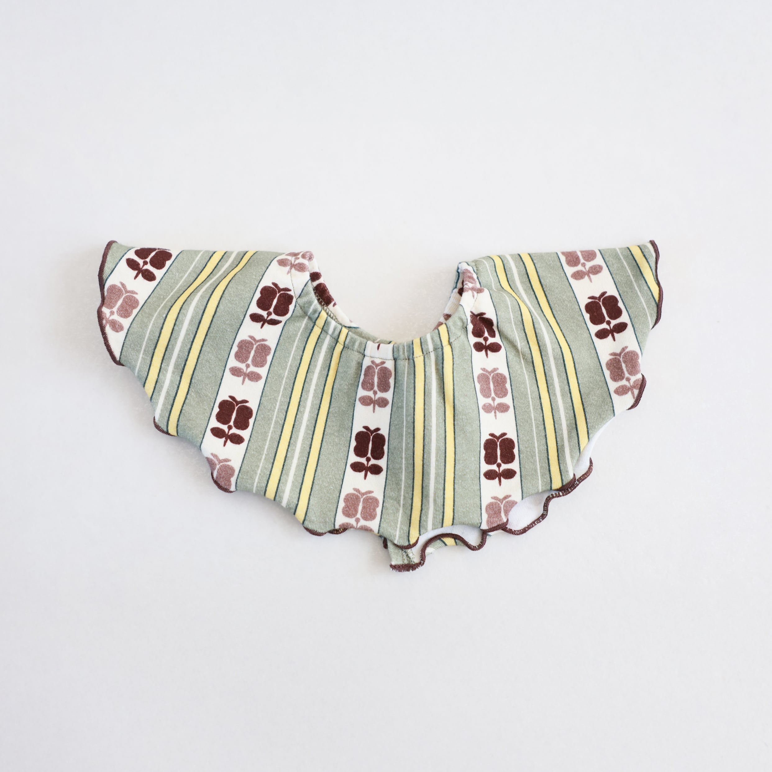 & pal / retro stripe bib / khaki