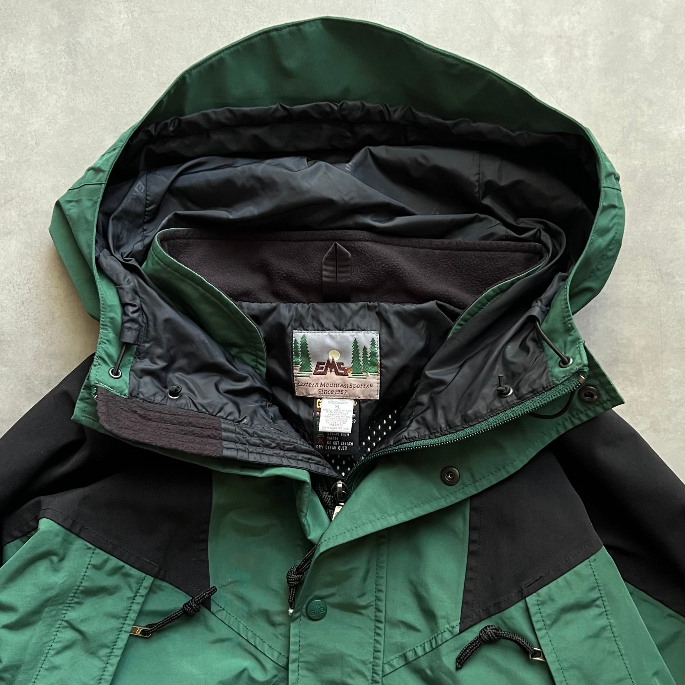 90s EMS GORE-TEX Mountain Parka | chord