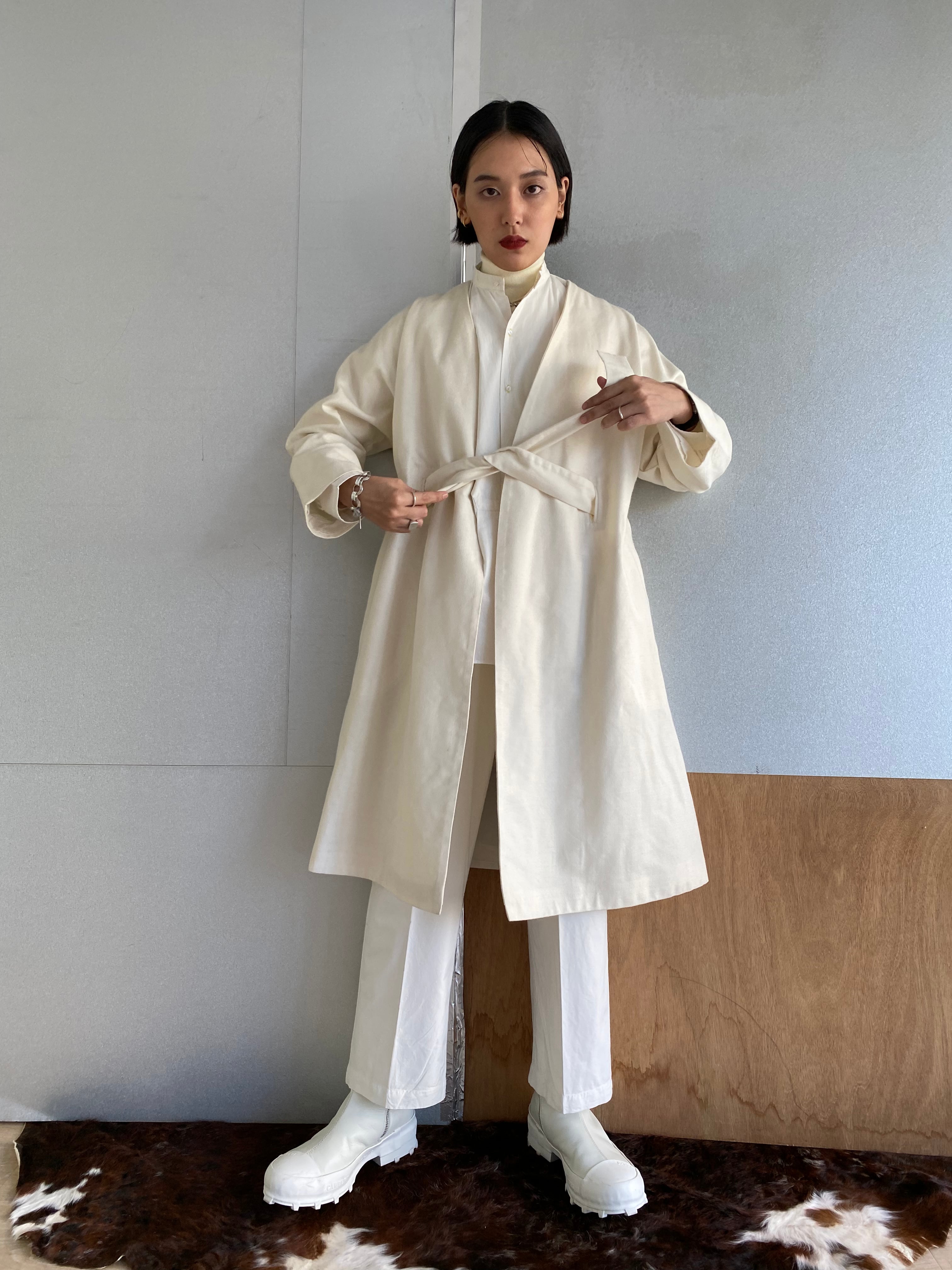 Gown coat "white" silk & wool