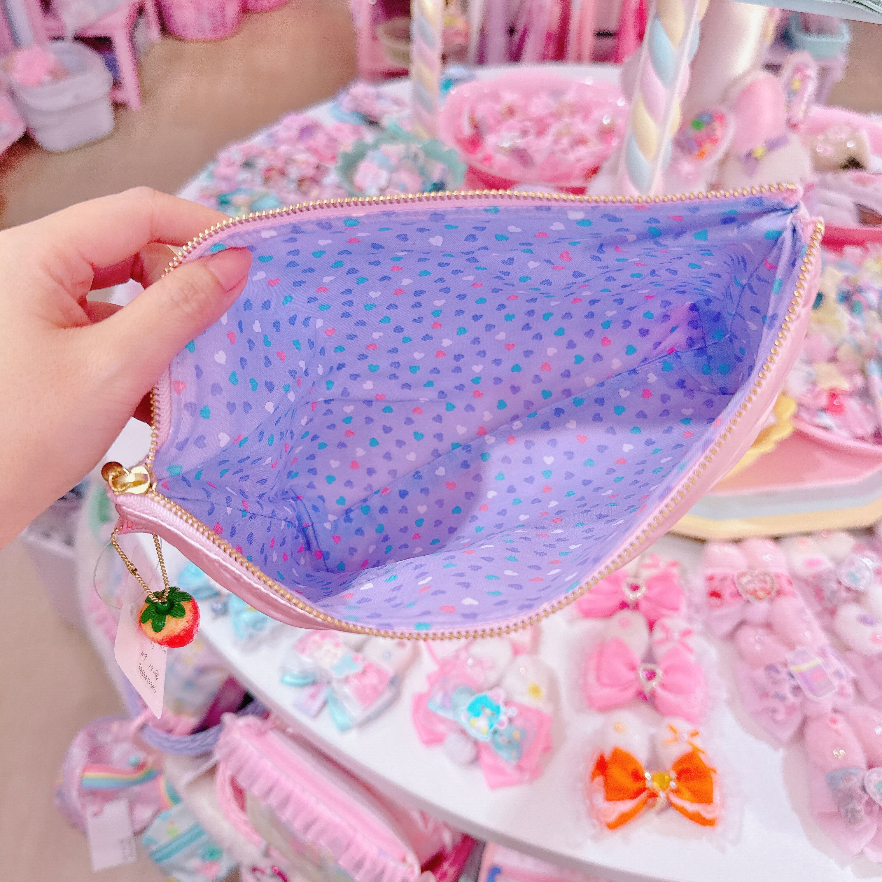 【N9】19-4マチ付きポーチ