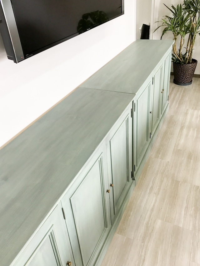 フランスアンティーク調6drキャビネット (エイジンググリーン・店舗什器)W3000 ネイルサロン向け収納キャビネット