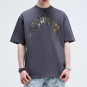 【DRIP1762】R69 Scratch Wappen Embroidered Tee