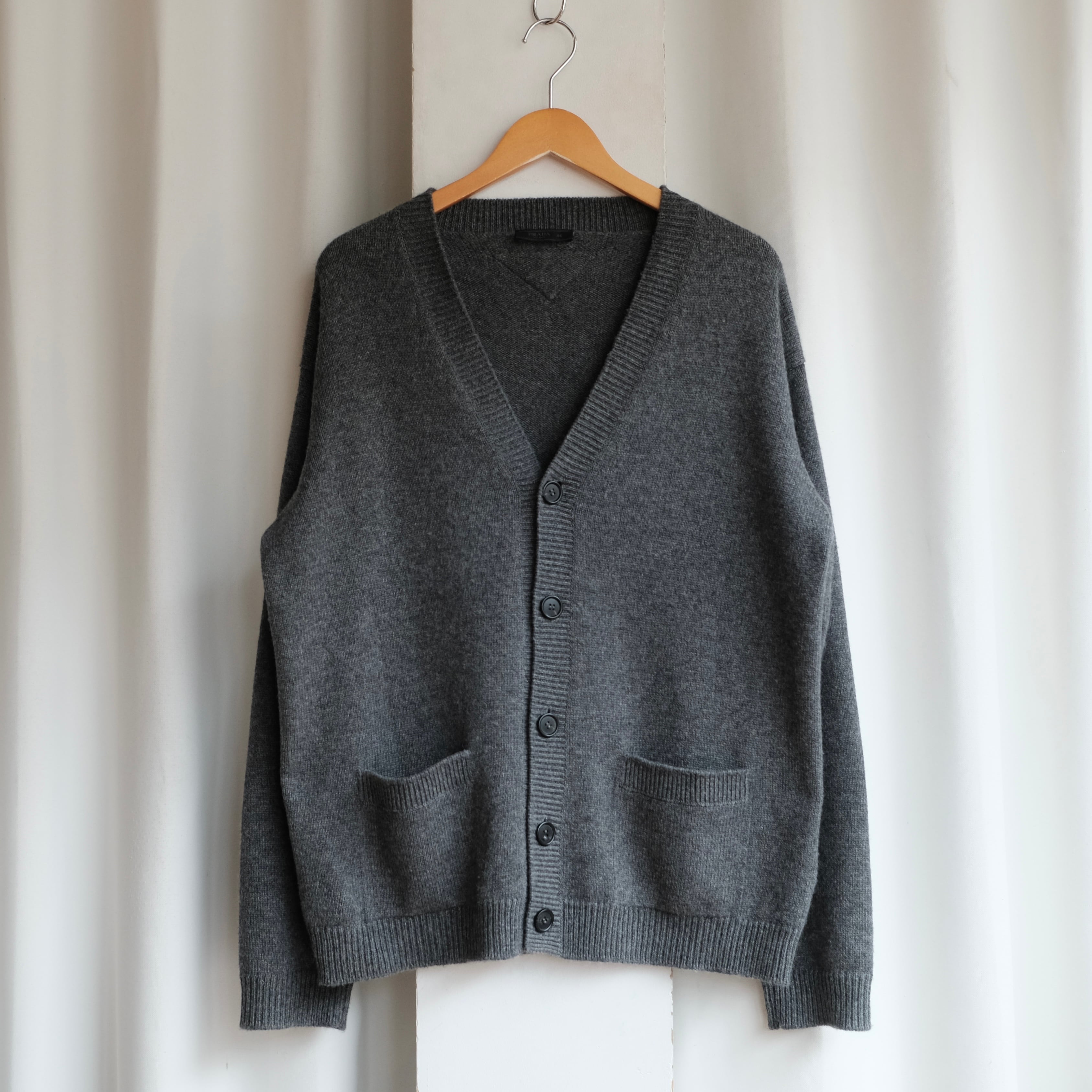 PRADA CASHMERE CARDIGAN | safarionline