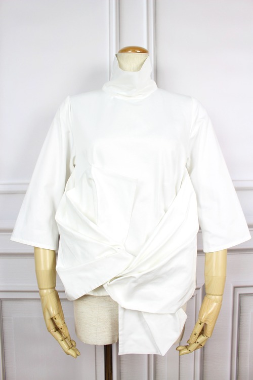 A KNOT blouse