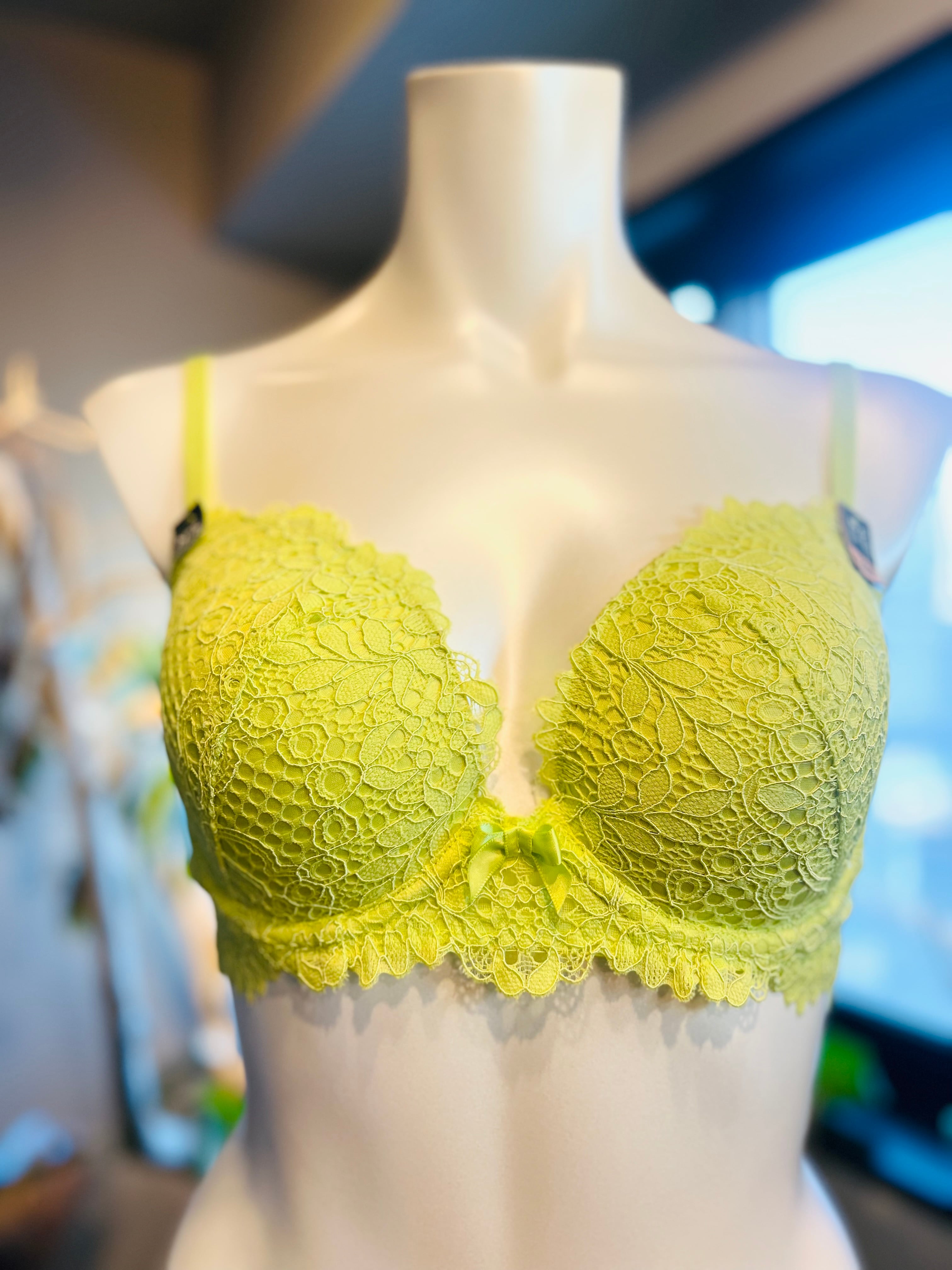 Etam】ライム色 リーフ柄ビキニセット | passage [パサージュ