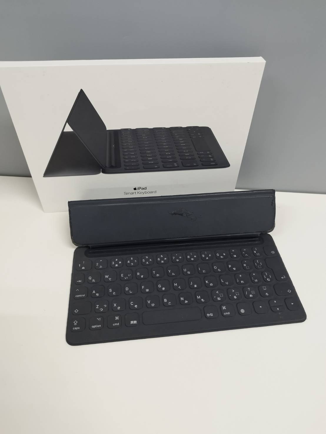 【新品未開封】iPad Pro 10.5インチ Smart Keyboard MPTL2J/A (A1829) 日本語配列 iPad Pro Smart Keyboard/10.5インチ/A1829/日本語配列〈MPTL2J/A〉(1