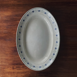 St. Amand oval plate