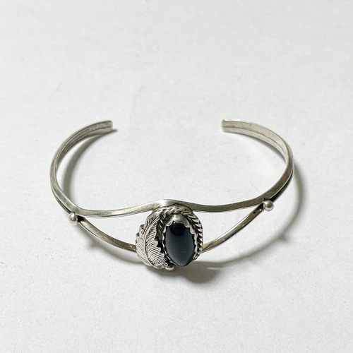 Vintage Southwestern Navajo Sterling Onyx Cuff Bracelet