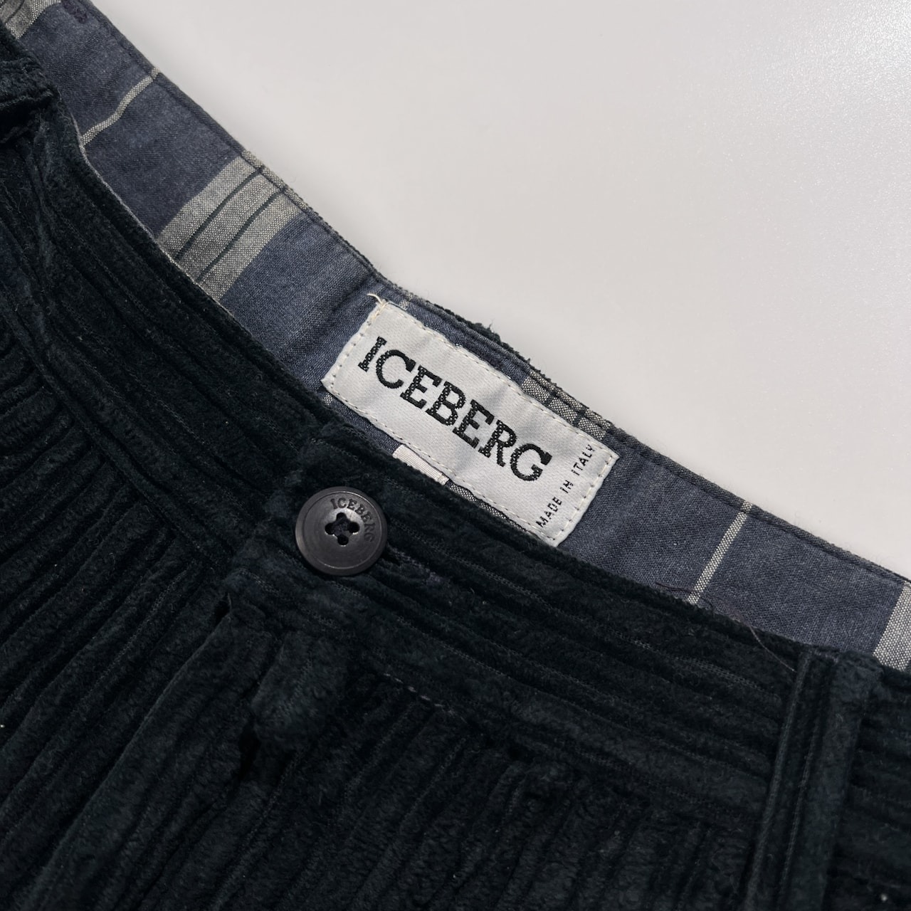 イタリア製 ICEBERG アイスバーグ 太畝 コーデュロイ ウール パンツ サイズ 52/36 /D-HG1118/ビンテージ/ブラック系