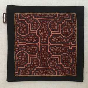 ポットマット　20x20cm 泥染め刺繍　裏地加工
