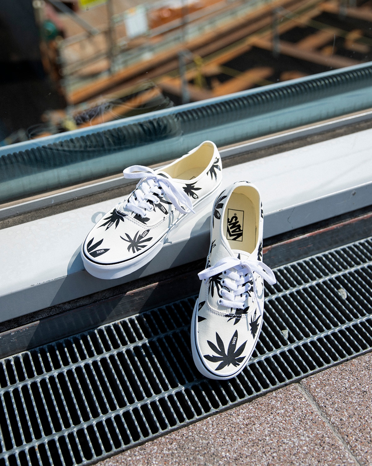 VANS / AUTHENTIC | STEWARDS LANE ONLINE STORE