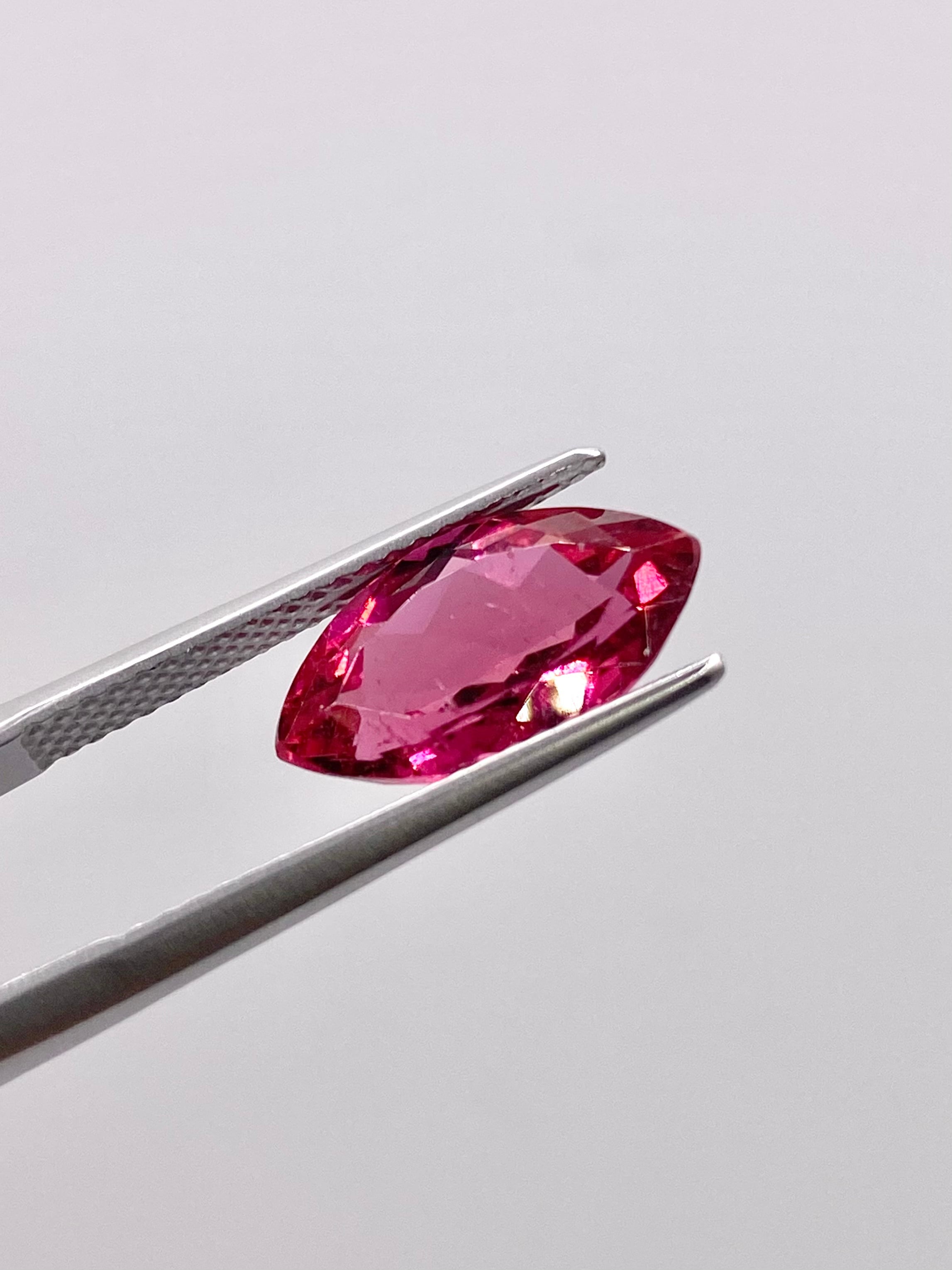 ふっくらピンクトルマリン 3.465ct ルース マーキスカット