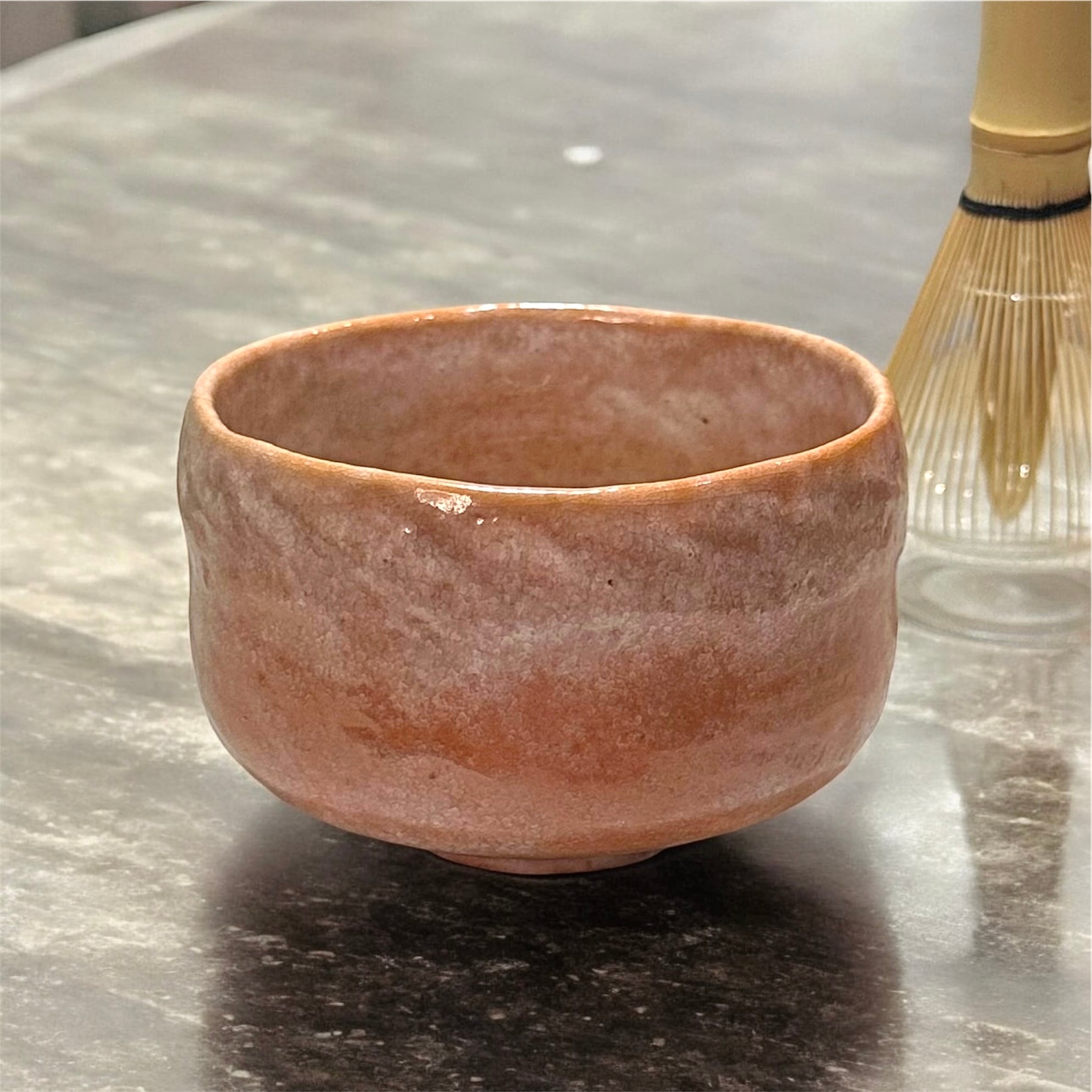 手づくり赤楽茶碗】軽やかで繊細な 抹茶茶碗｜茶道具・抹茶碗・日本製