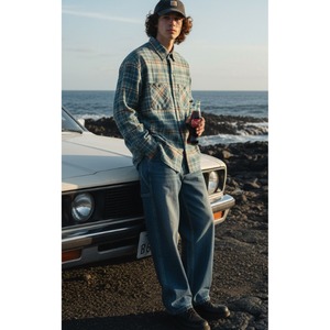 Check design shirt C3848