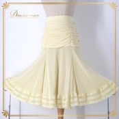 社交ダンス 衣装 スカート イエロー系  チャコットロイヤルダンス Chacott ROYAL DANCE クリーム色 無地 シンプル フリル スパンコール ラテン 透け感 黄 かわいい おしゃれ 上品 ふんわり 明るい 華やか 社交ダンス スカート おしゃれ衣装 かわいいスカート フリル付き 上品なデザイン ラテン衣装 クリームカラー パーティー衣装 軽やか きれいめ