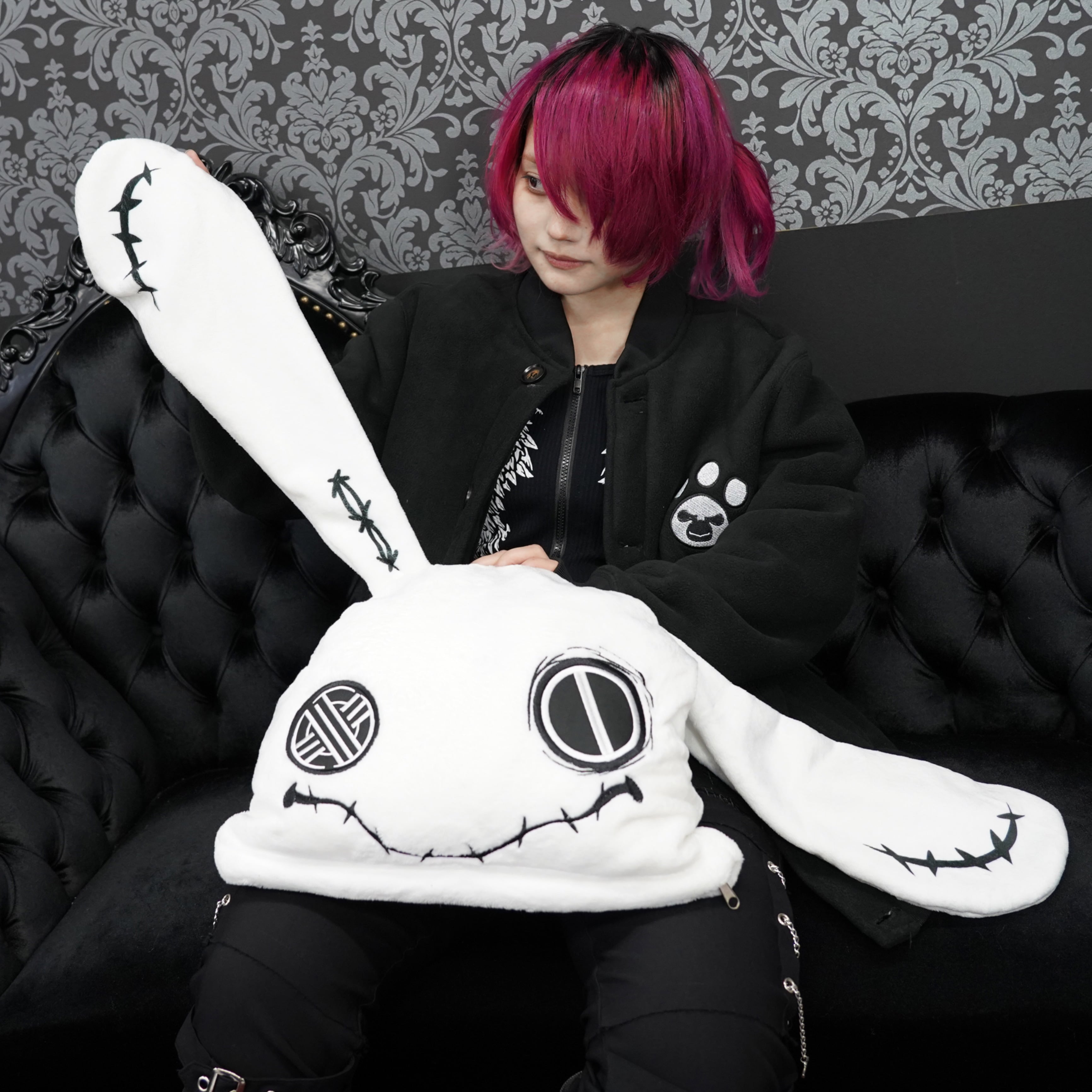 被れるNieRちゃんもこもこブランケット【クッション収納可】 | NIER