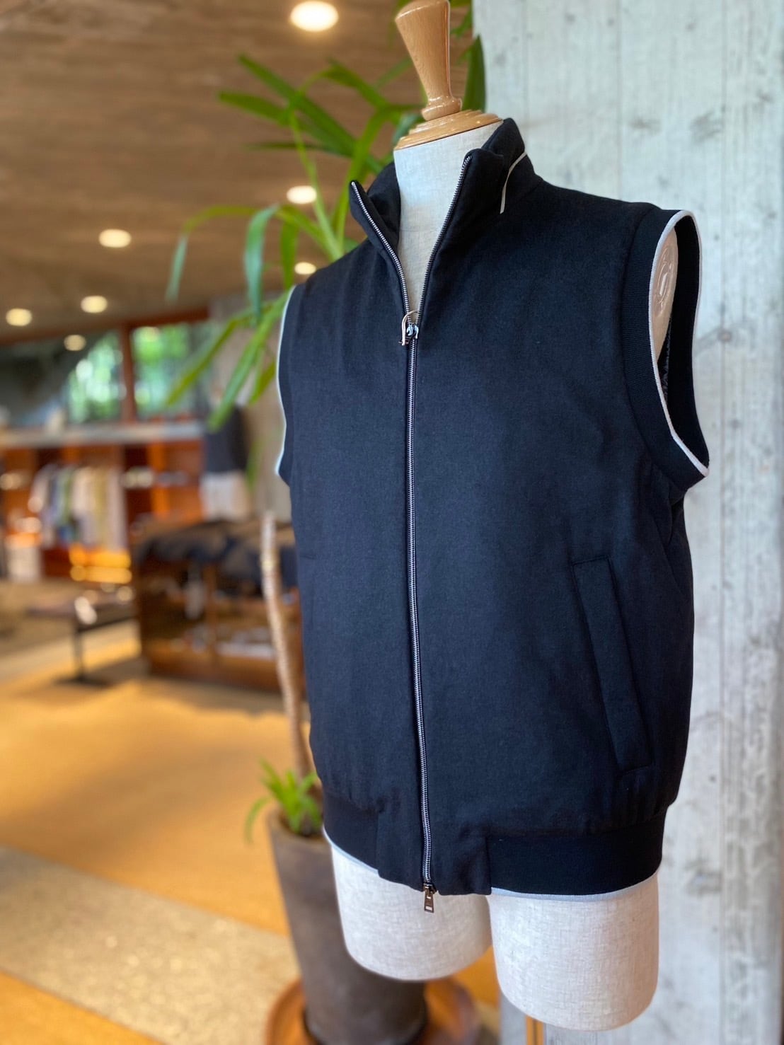 HERNO / RESORT シルクカシミア中綿入りベスト