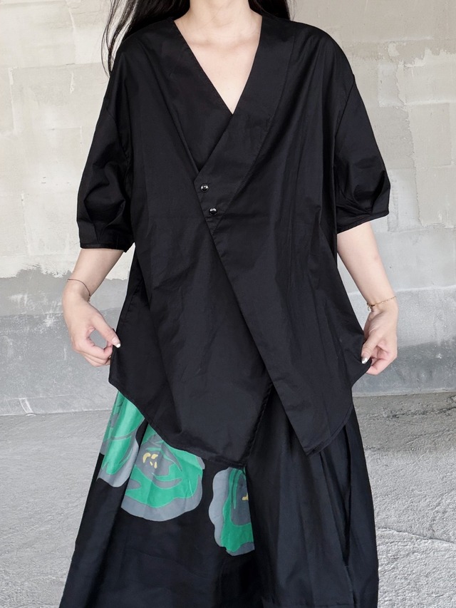 Overlapped slant closure loose puff sleeve shirt [T2941]