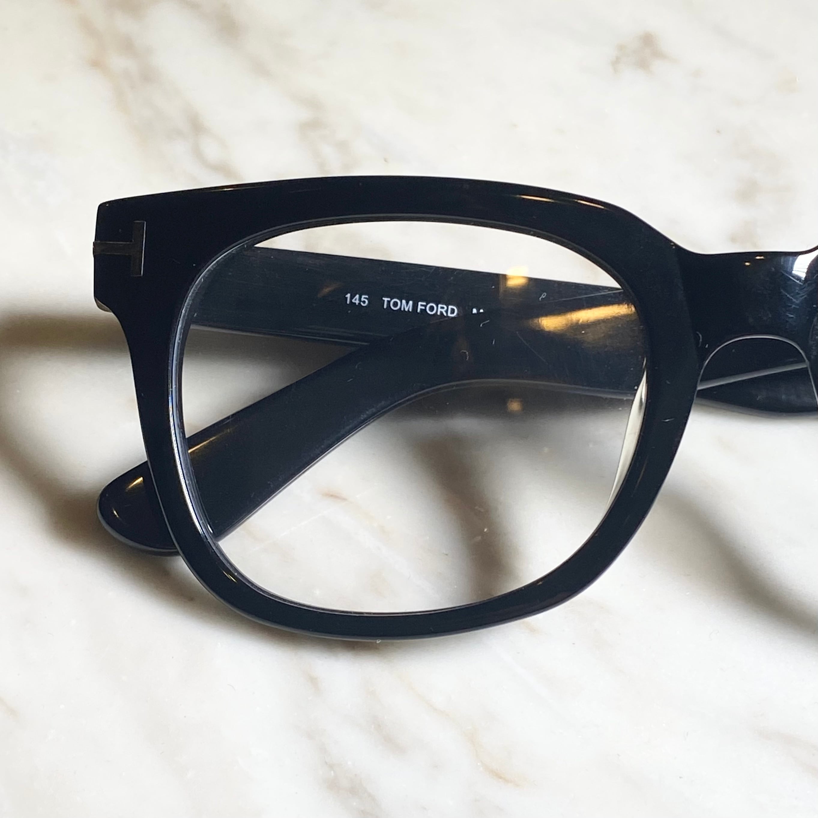 タ　TOM FORD トムフォード メガネ 眼鏡 tf5179 ブラック 楽天市場】【中古】｜TOMFORD トムフォード 伊達メガネ