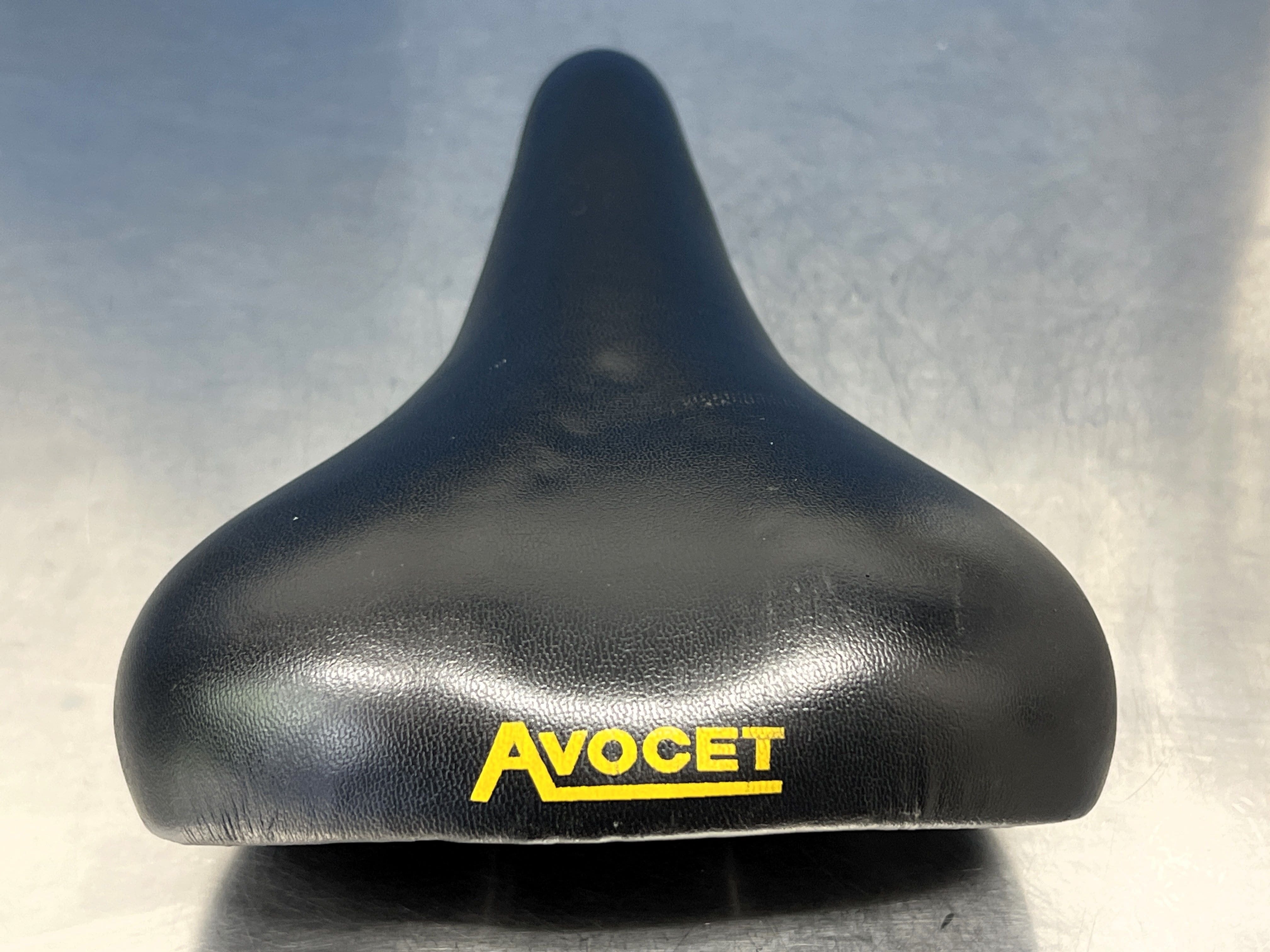 Avocet Touring サドル メンテナンス済 | CALI BIKES SC