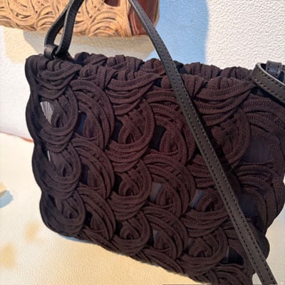 B.stuff 限定「リアン」スクエアショルダーバッグ