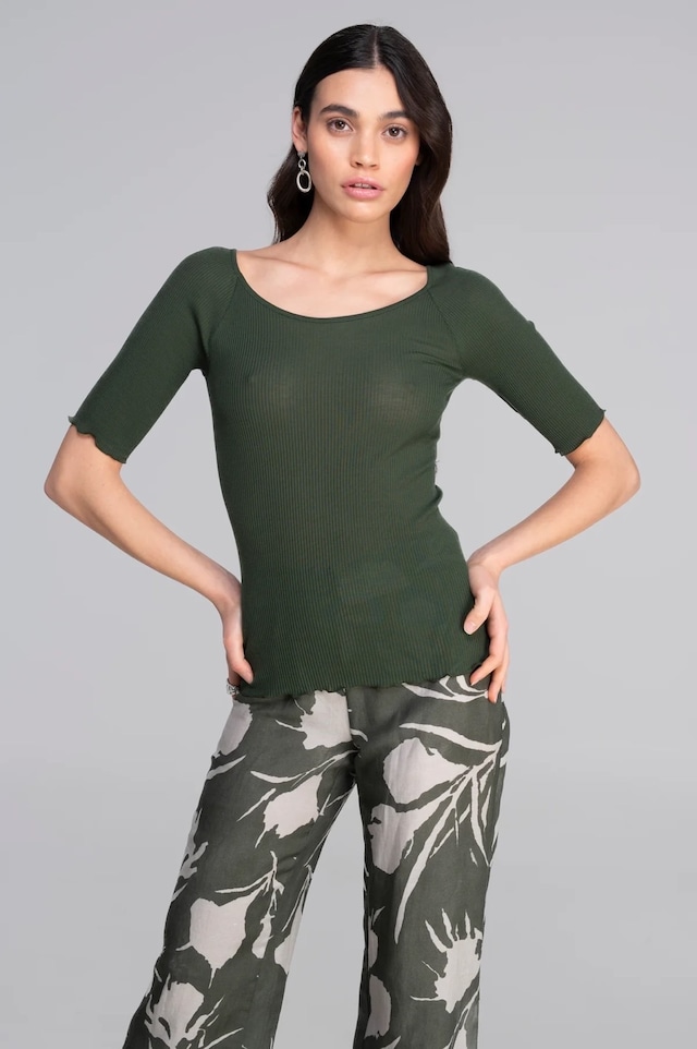 オスカリート   コットンリブ　トップス　ジネプロ　 2サイズ