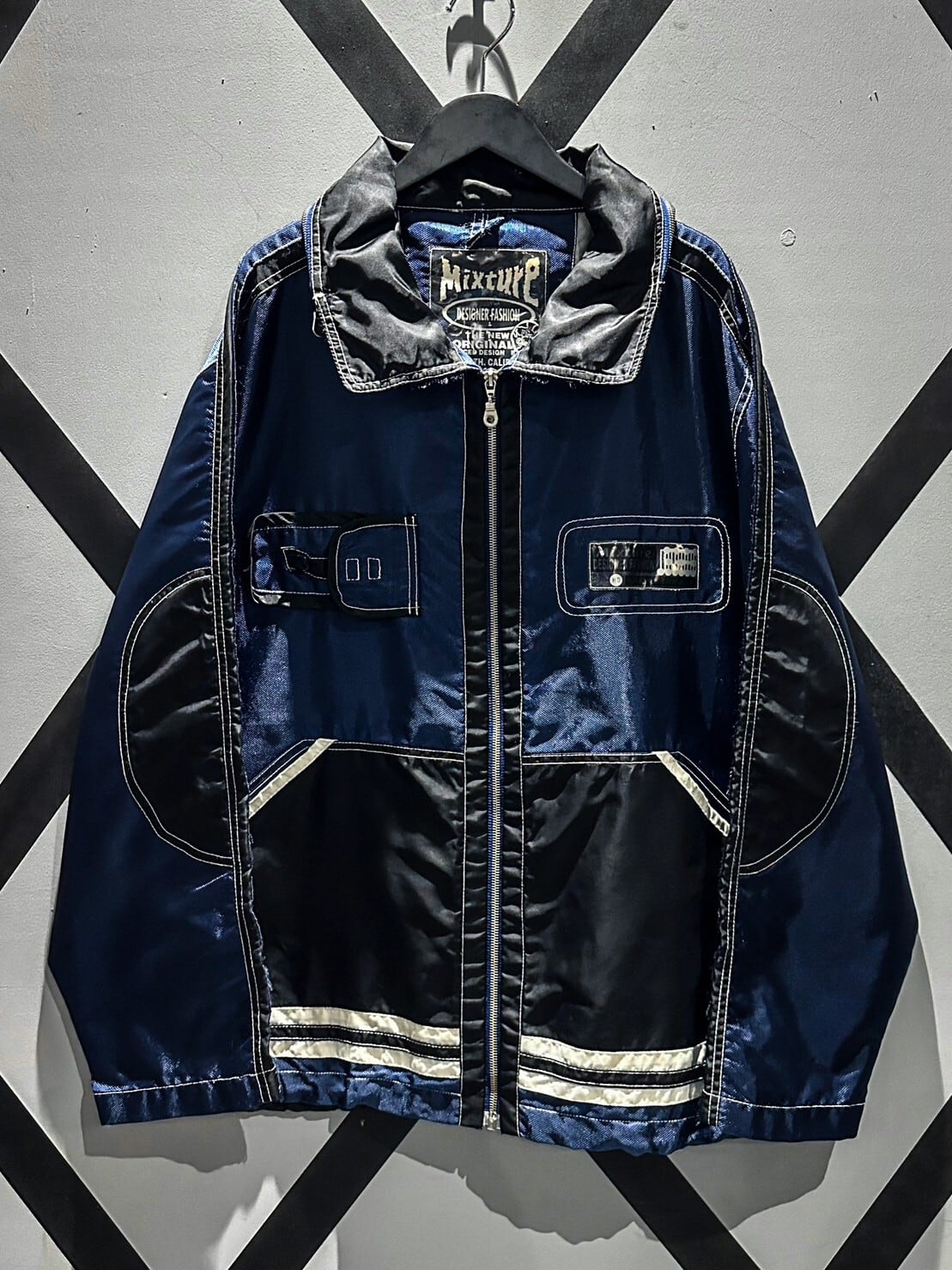 XVINTAGE】Pocket ×Zip Gimmick Vintage Loose Gear Jacket | Caka 
